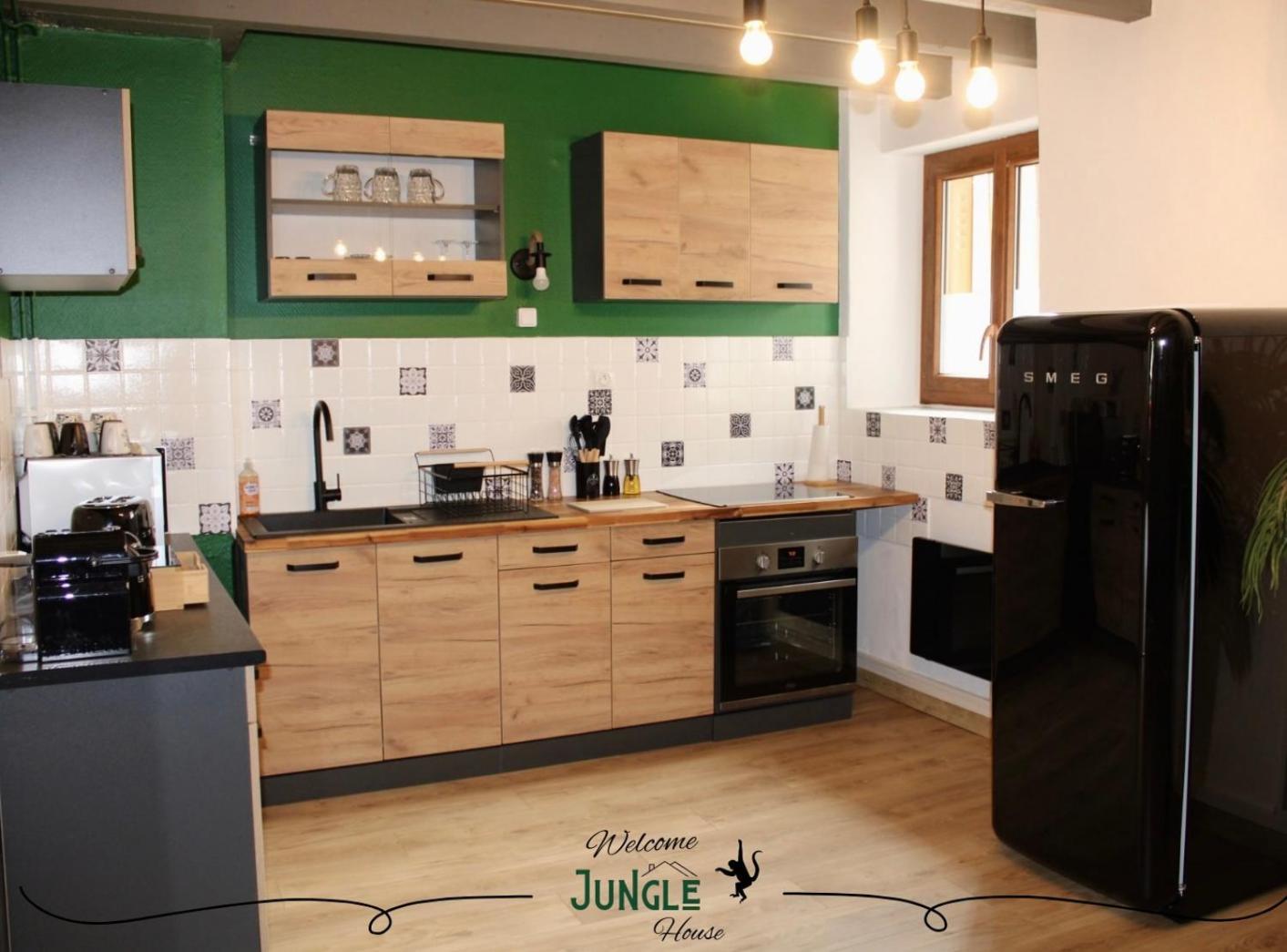 Maison "Jungle House" 90 M2 Billard, Retroprojecteur, Bar A Jeux , Vinyle, Wifi Fibre, Ideal Pro & Famille A Montbrison Esterno foto
