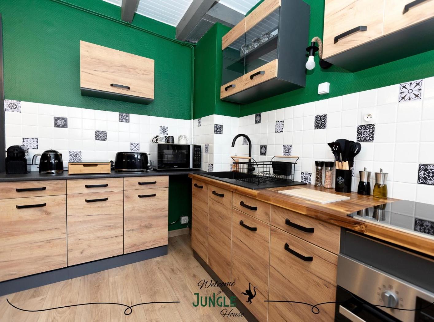 Maison "Jungle House" 90 M2 Billard, Retroprojecteur, Bar A Jeux , Vinyle, Wifi Fibre, Ideal Pro & Famille A Montbrison Esterno foto